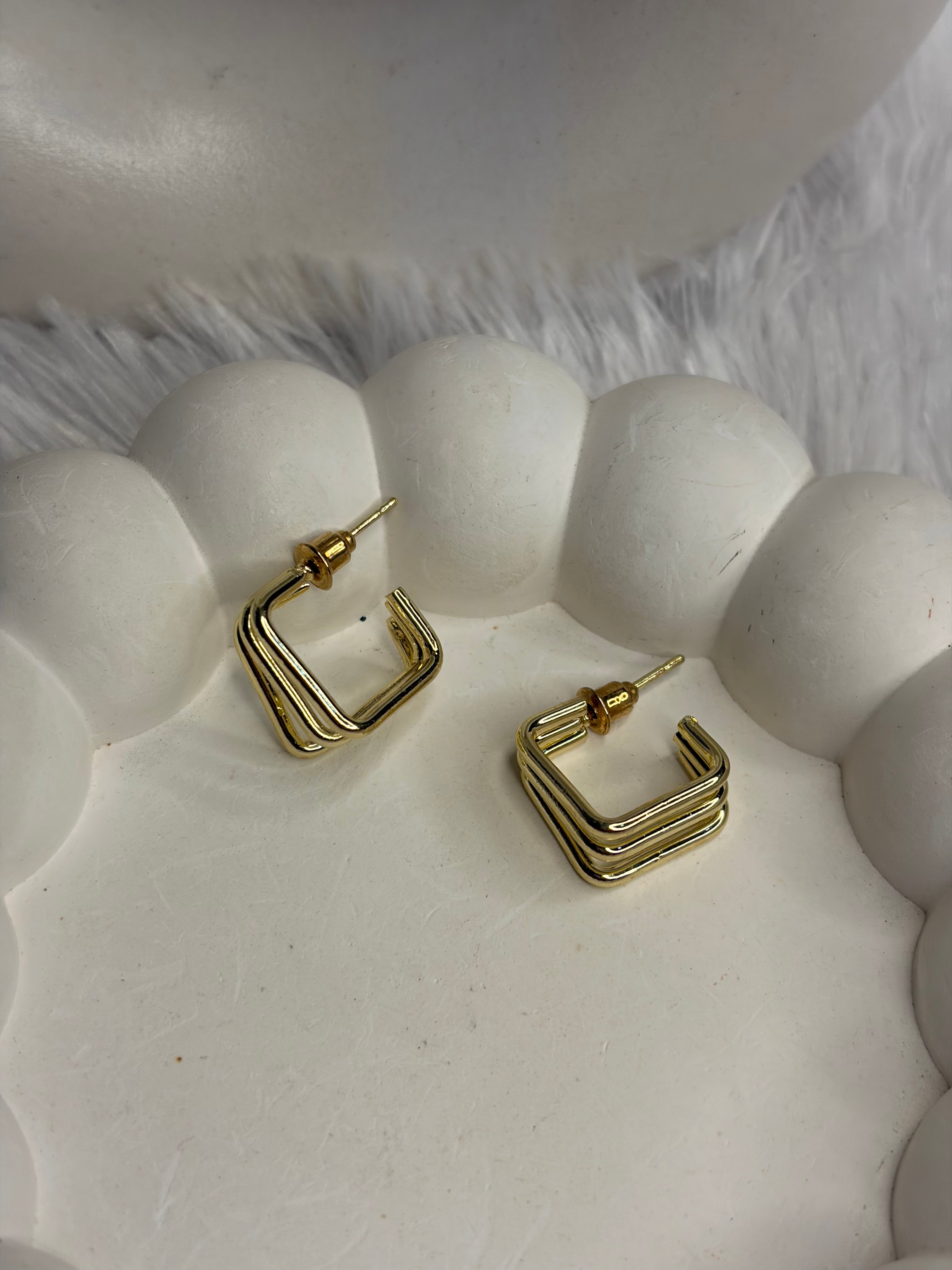 Anti Tarnish Half Ring Earring