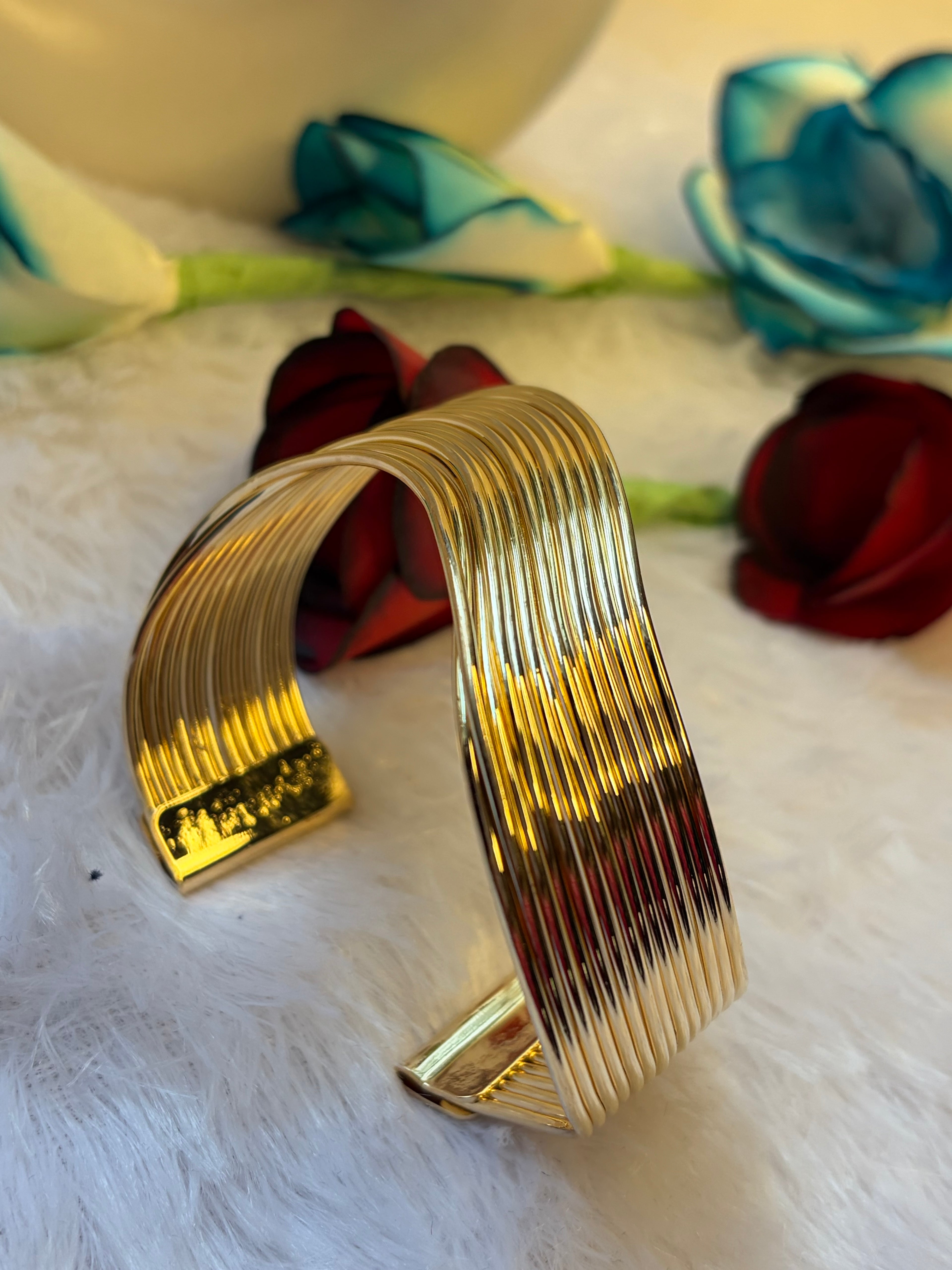 Gold Kada