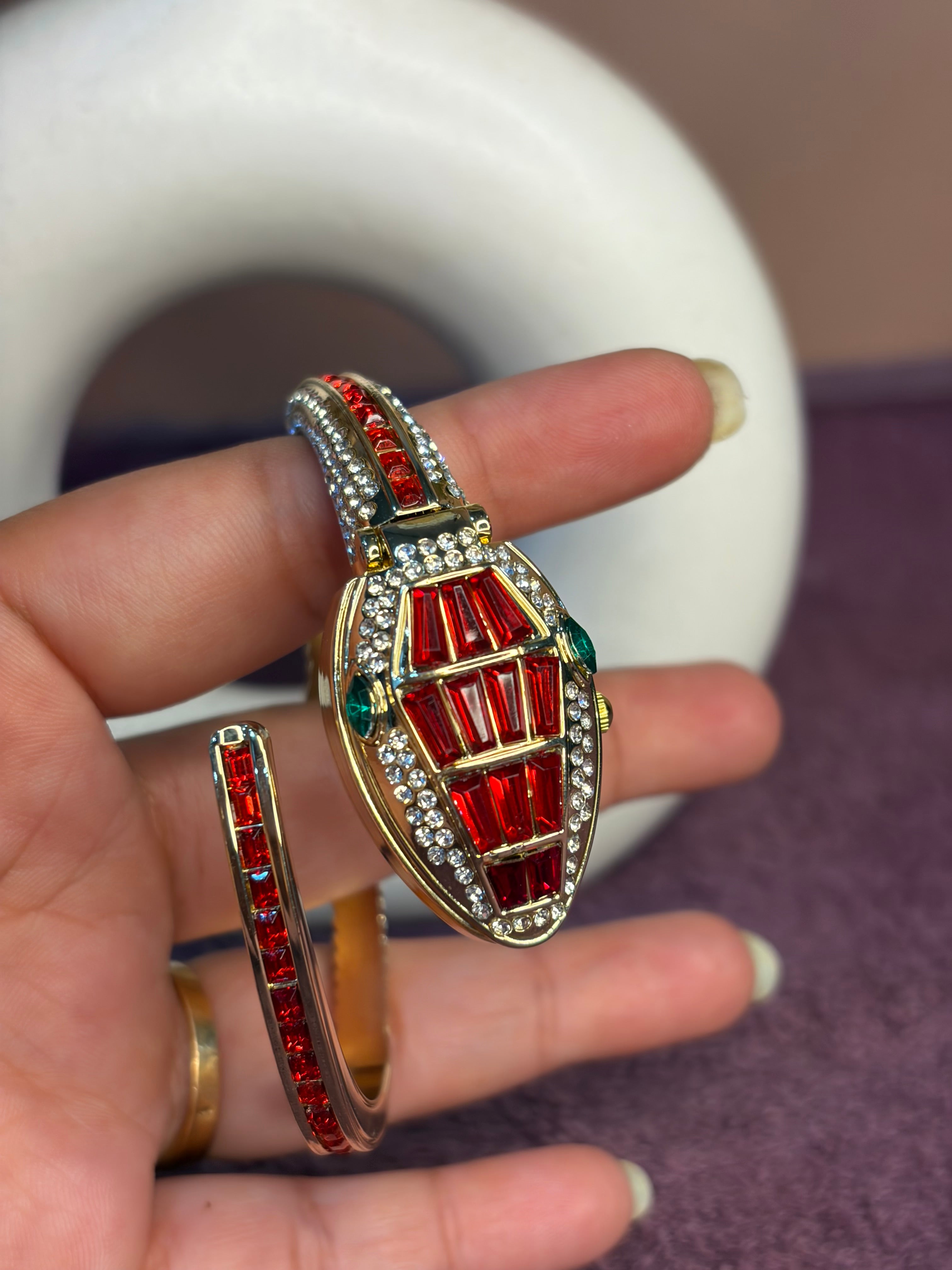Red Snake Watch kada