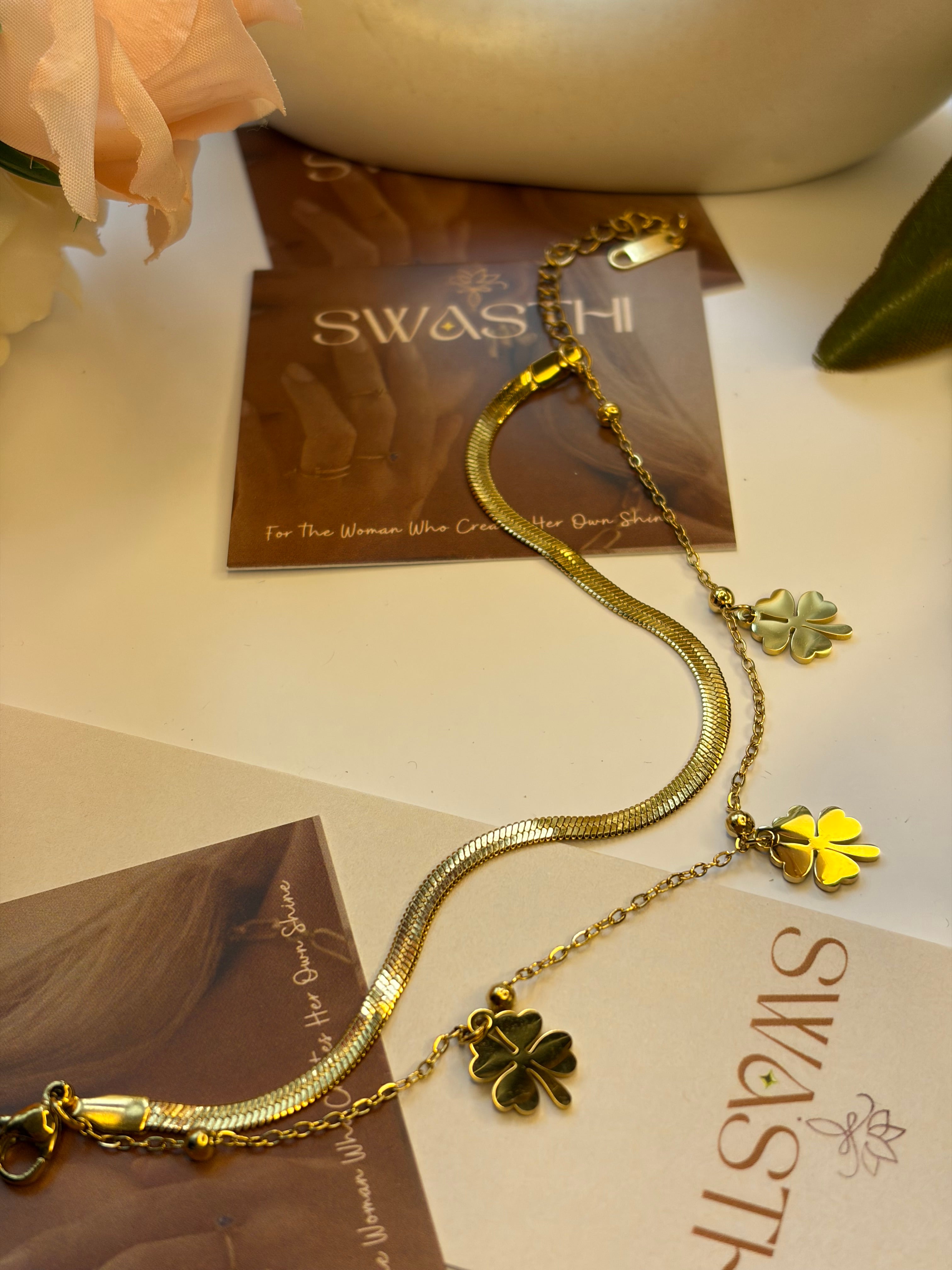 Double Layered Snake with Clover Charms Chain Braclet