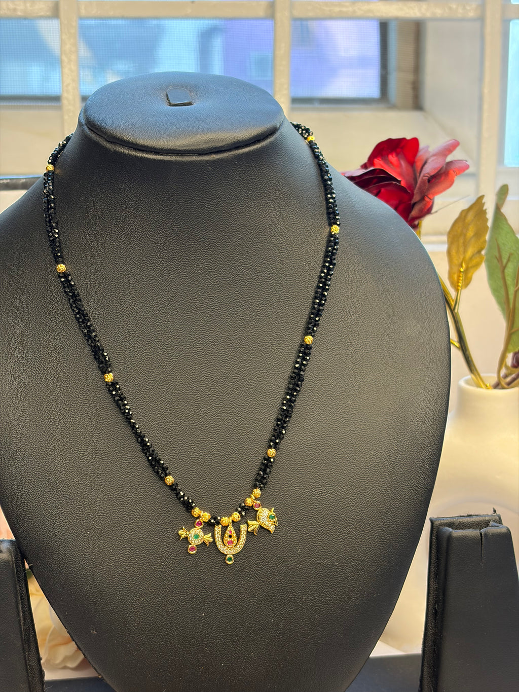 Shanku Chakra Namalu Black Beads