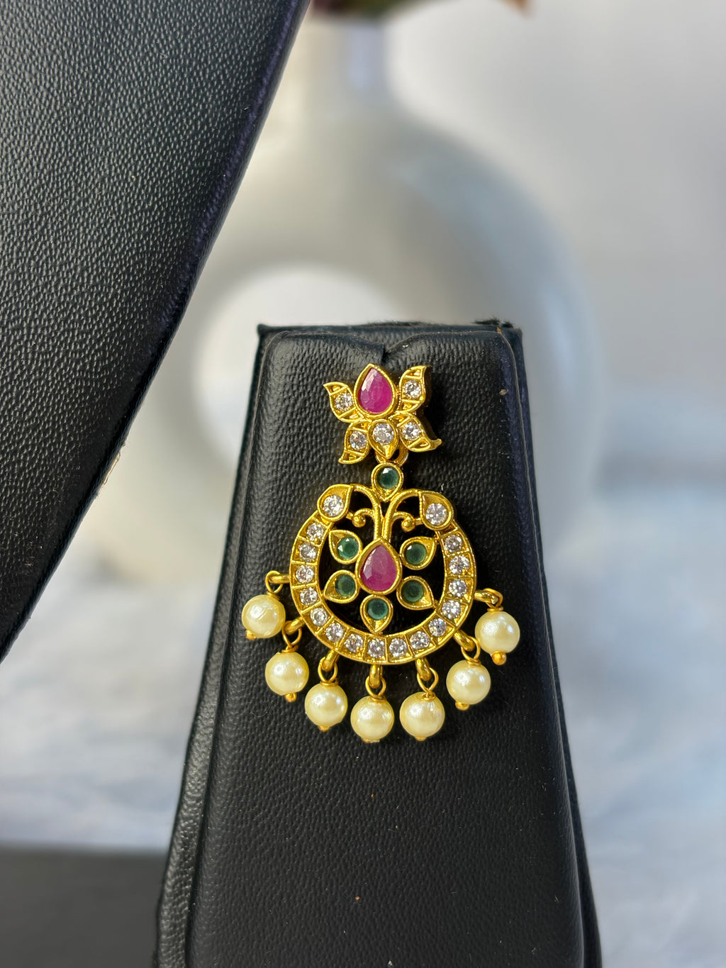 Traditional Neckset