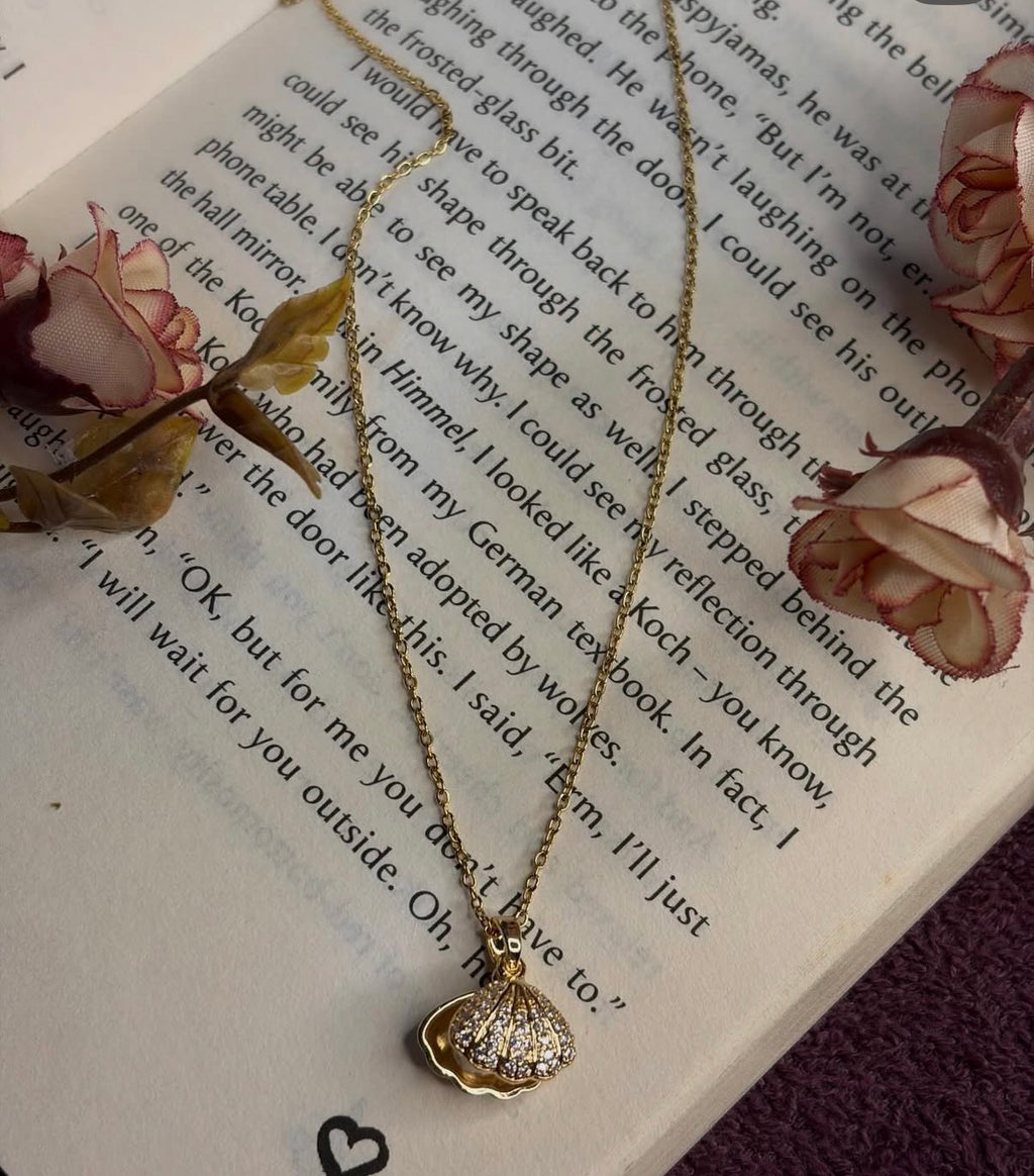 Shall pearl chain