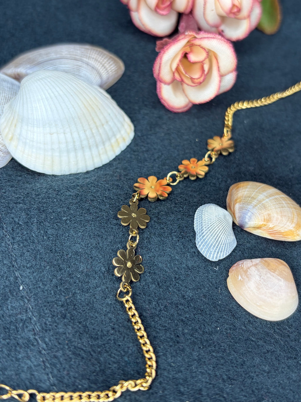 Five Flower Chain Braclet
