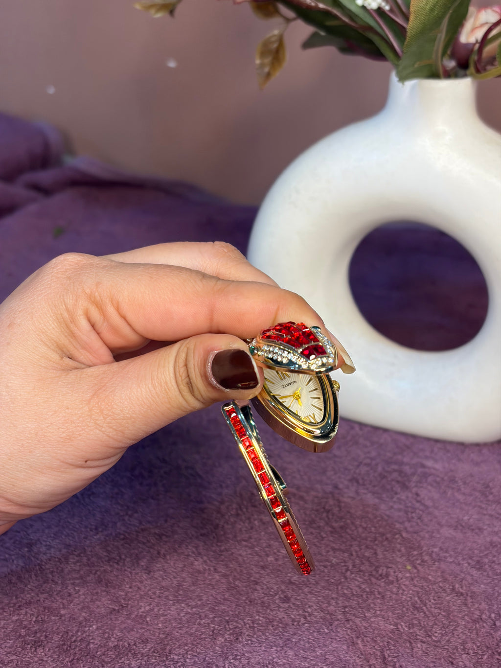 Red Snake Watch kada