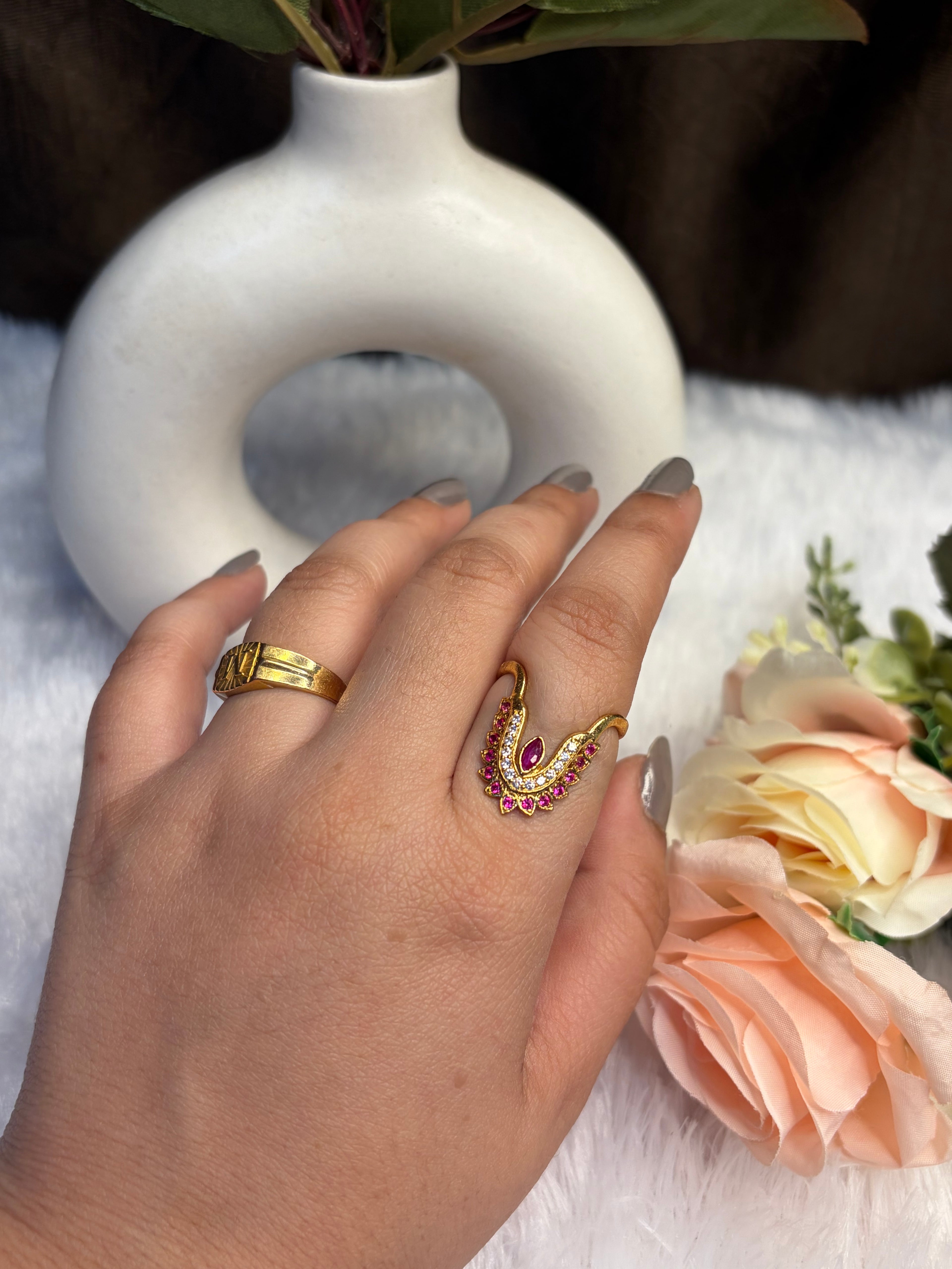 Vanki Pink and White stones