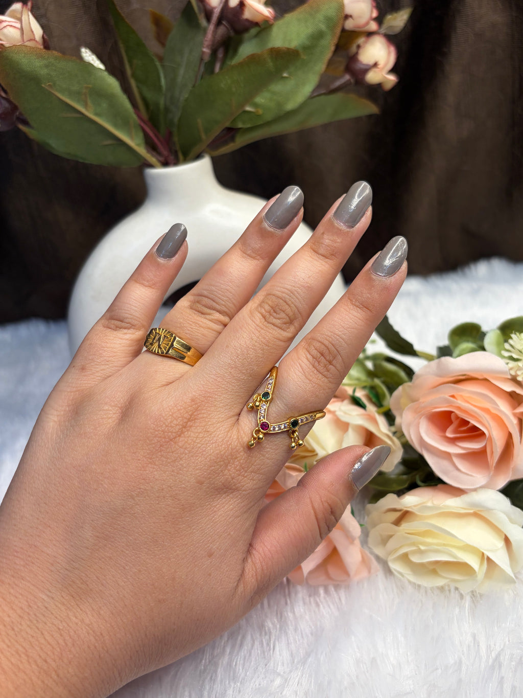 Multi stone Vanki Ring