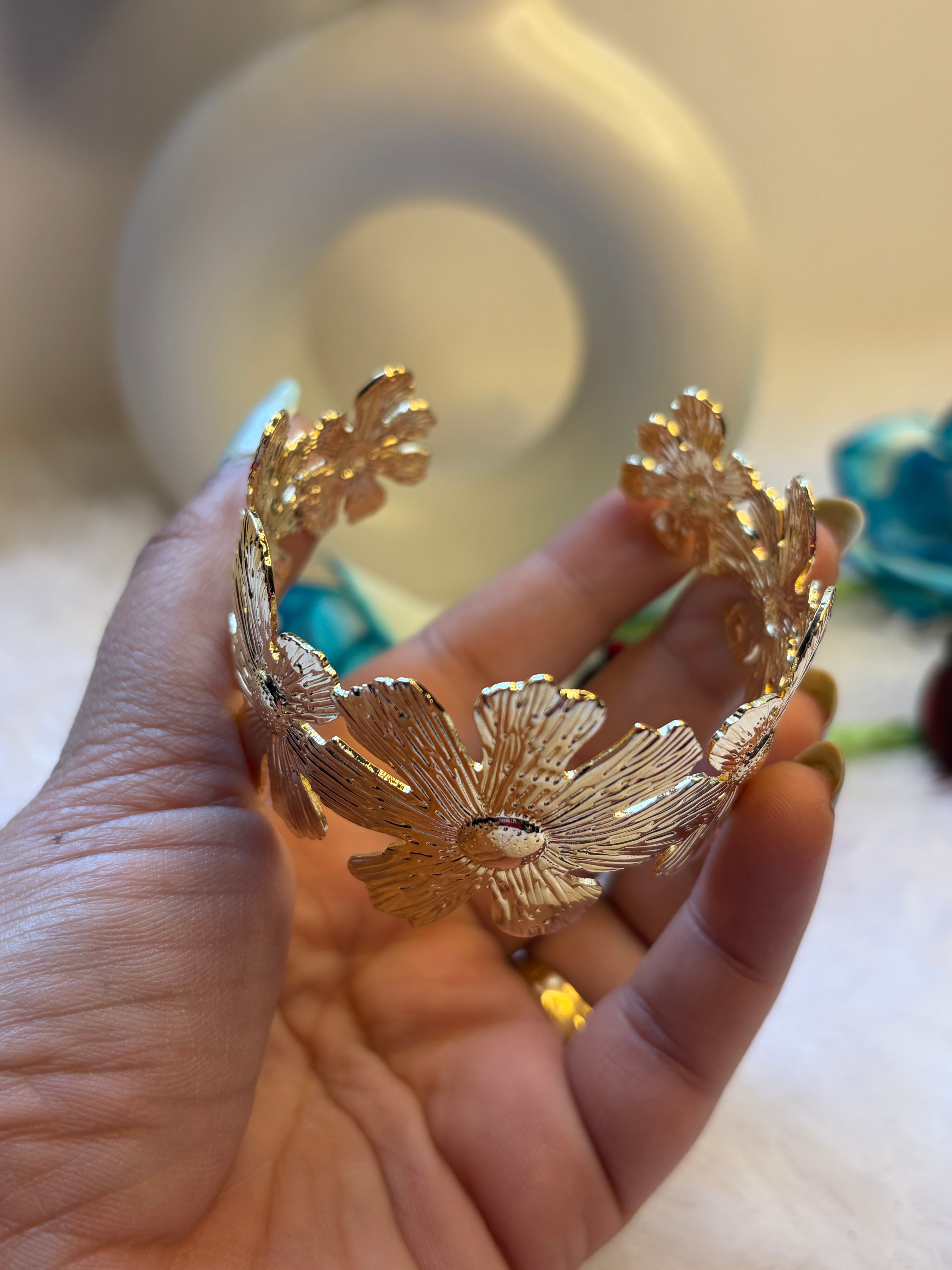 Big floral Kada