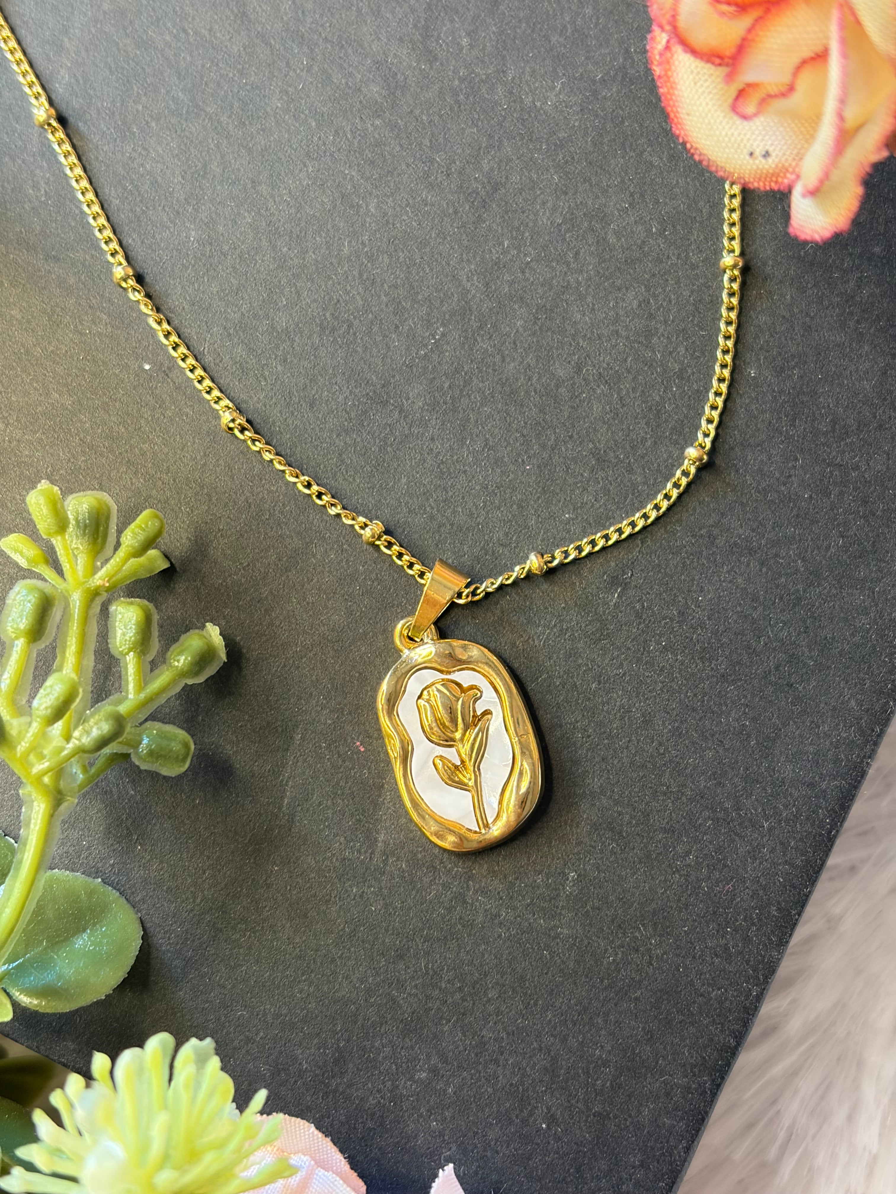 Anti Tarnish Rose pendant Chain