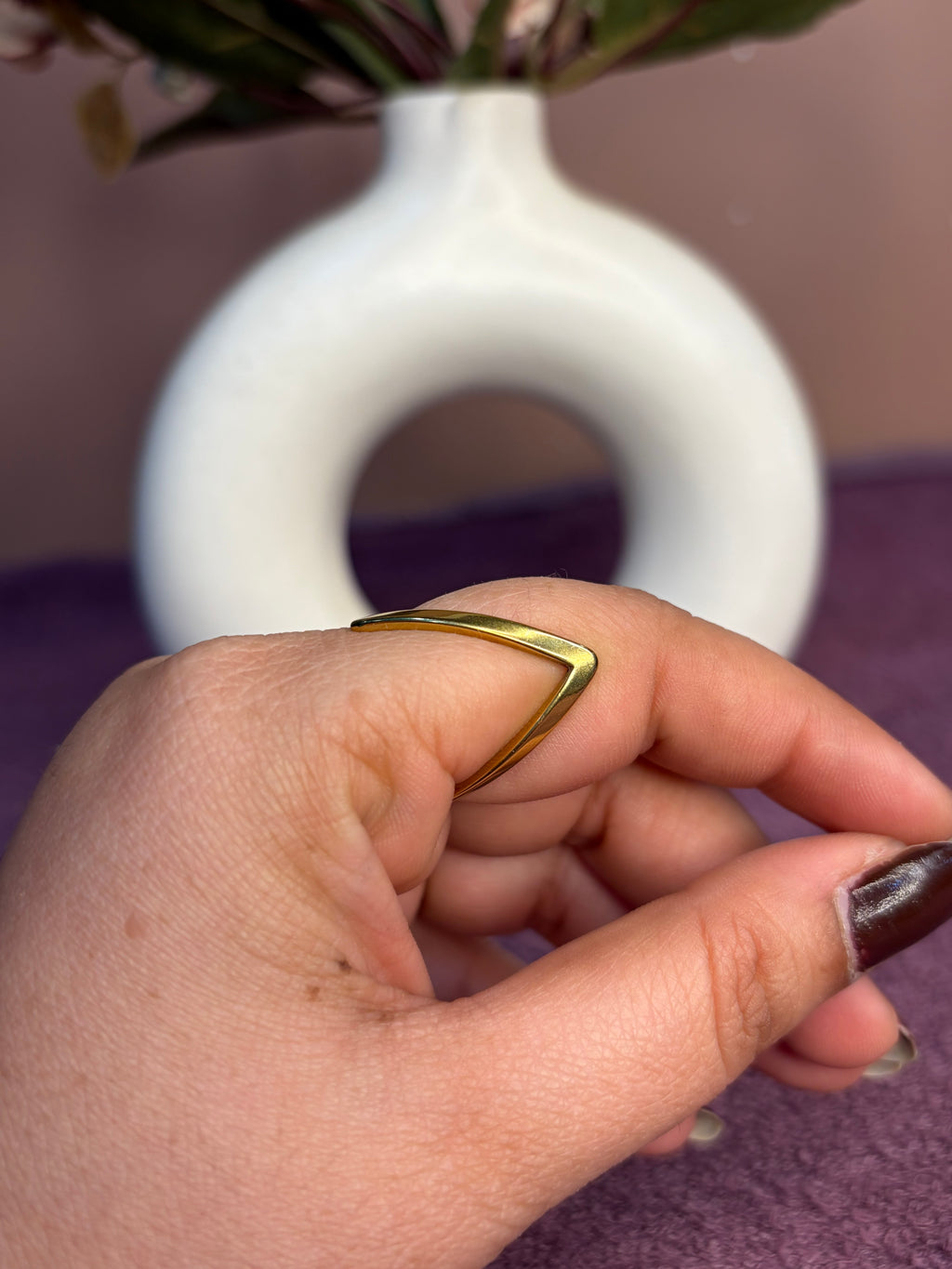 Anti Tarnish V vanki Ring