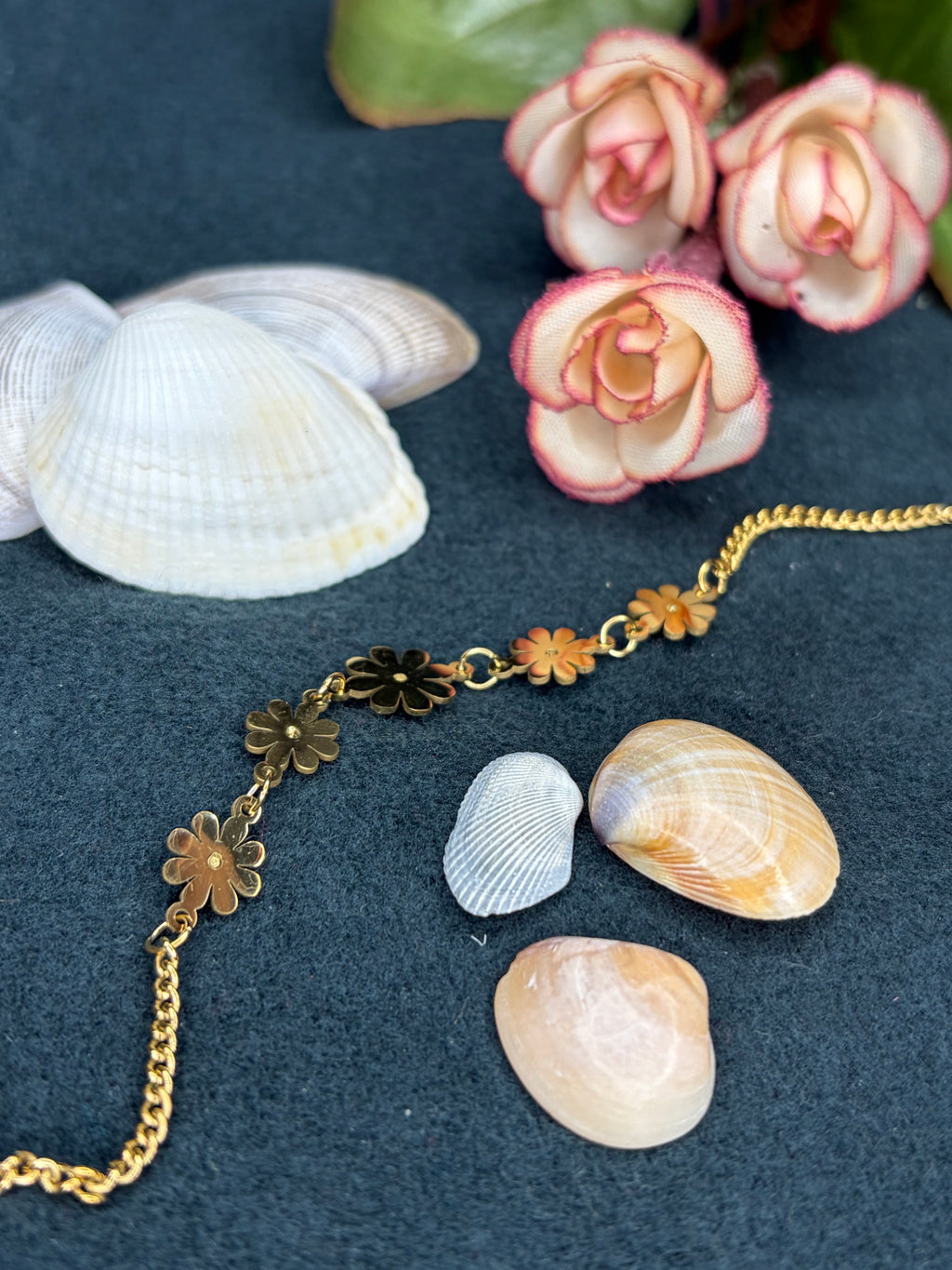 Five Flower Chain Braclet