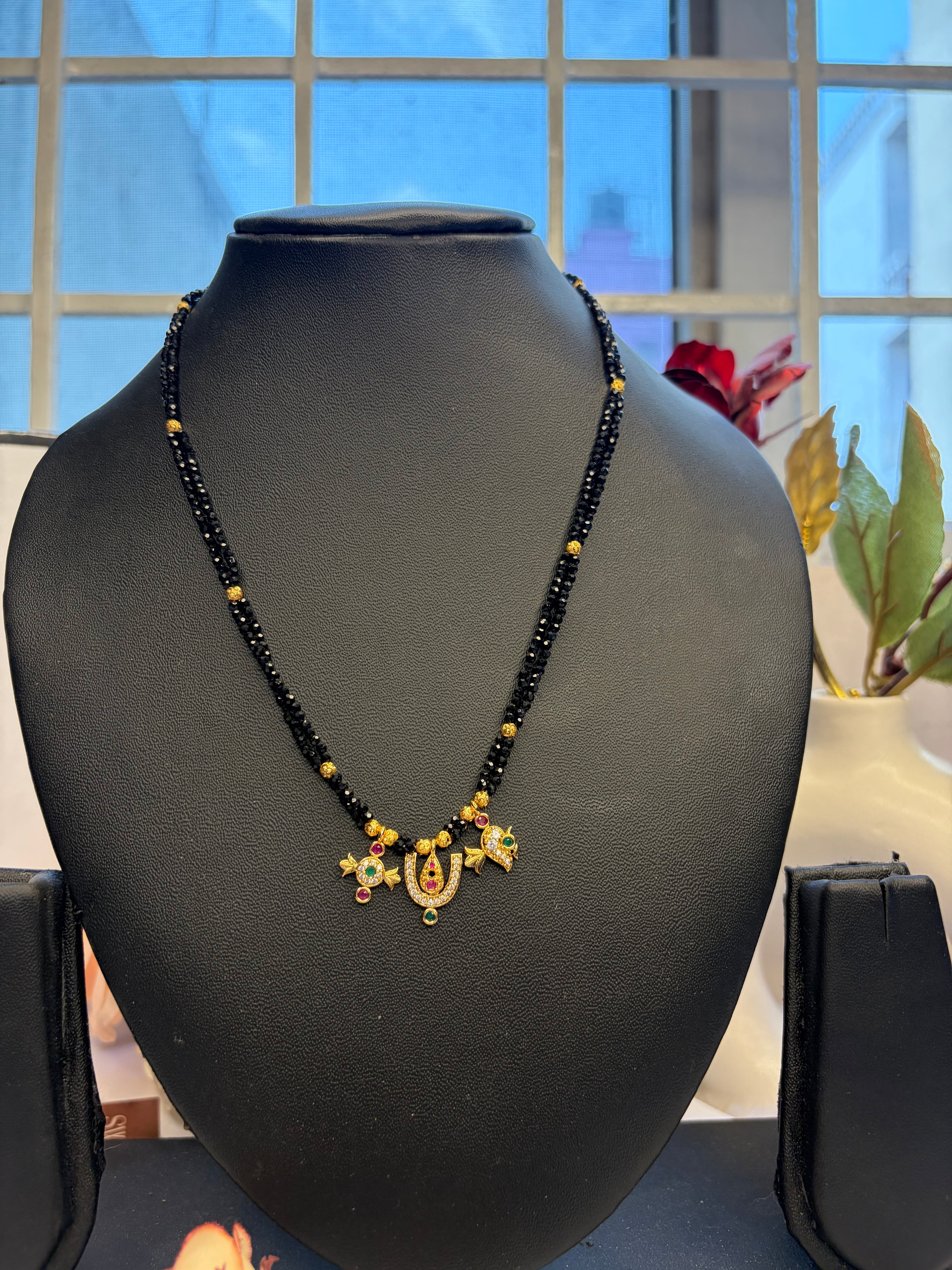 Shanku Chakra Namalu Black Beads