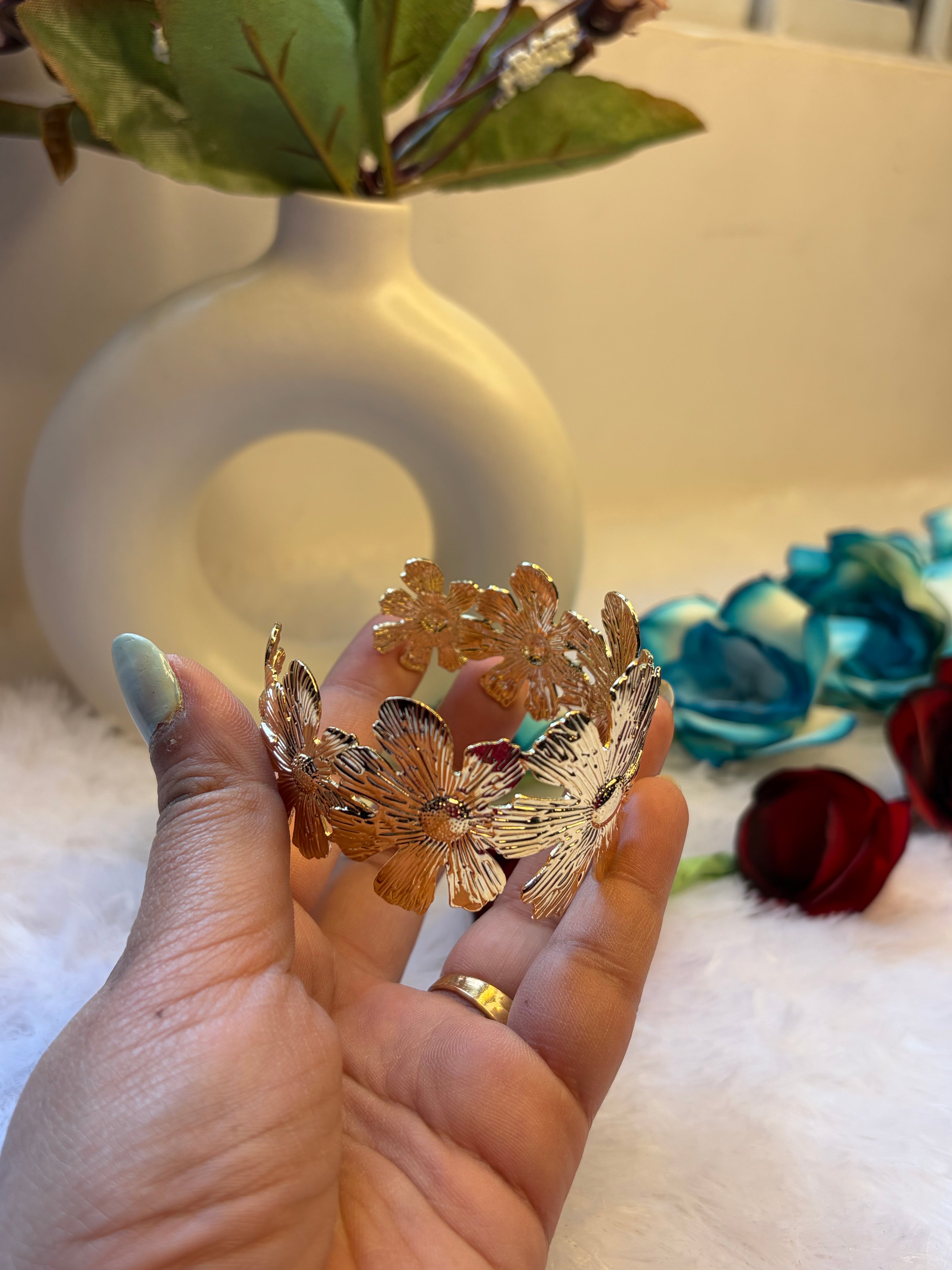 Big floral Kada