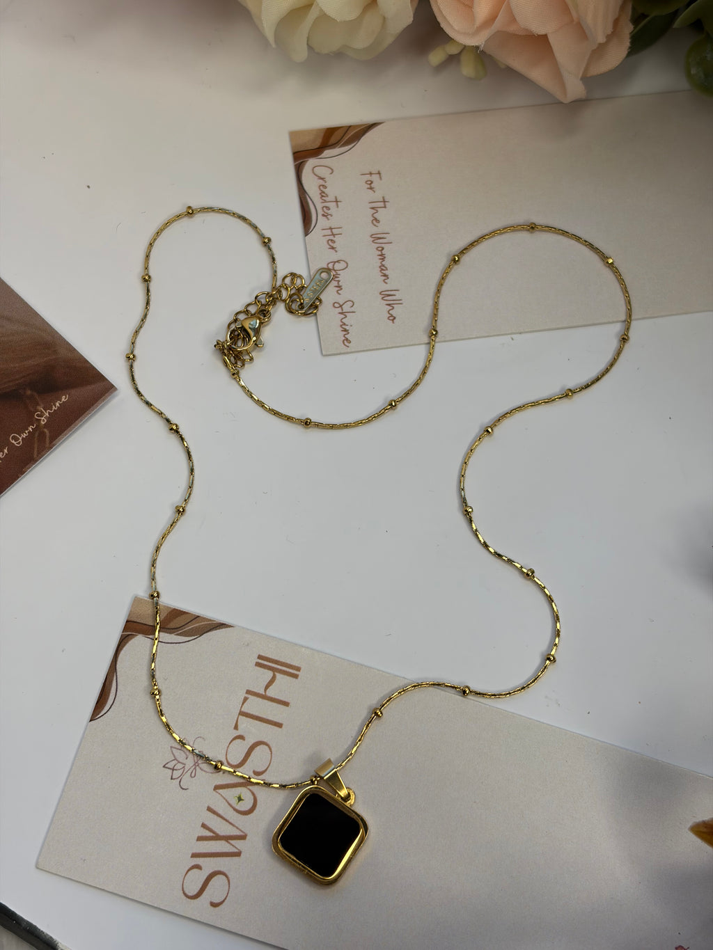 Black Geometric Pendant Chain