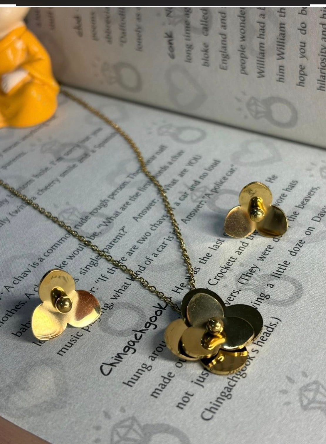Anti Tarnish Flower chain