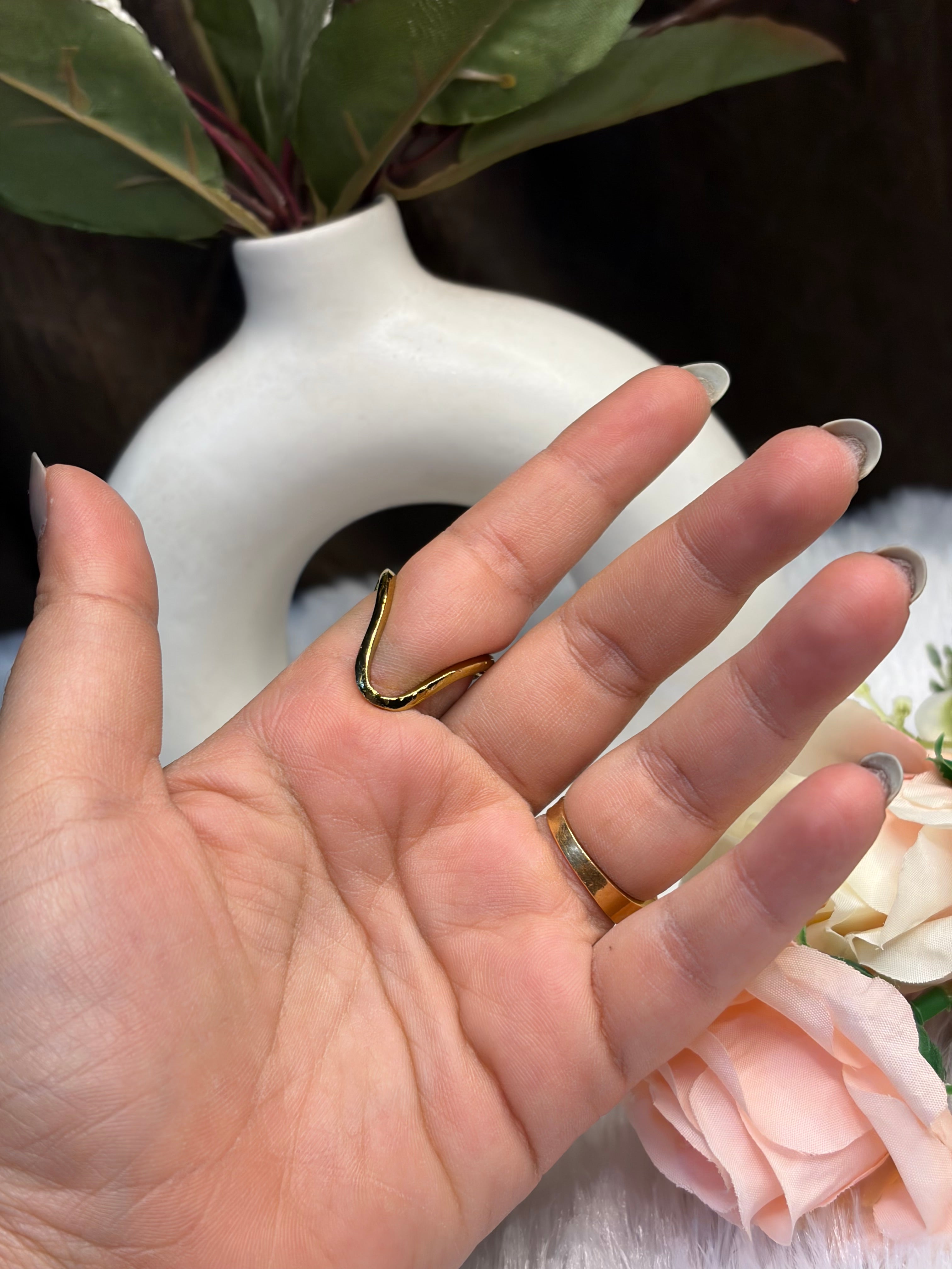 Victoriain Vanki Ring