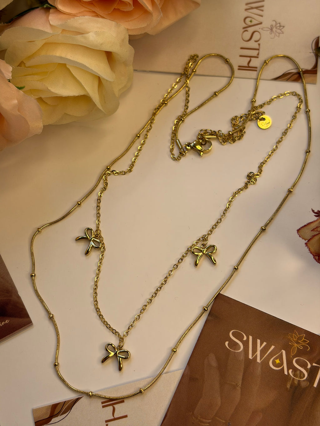 Double Layered Bow Chain