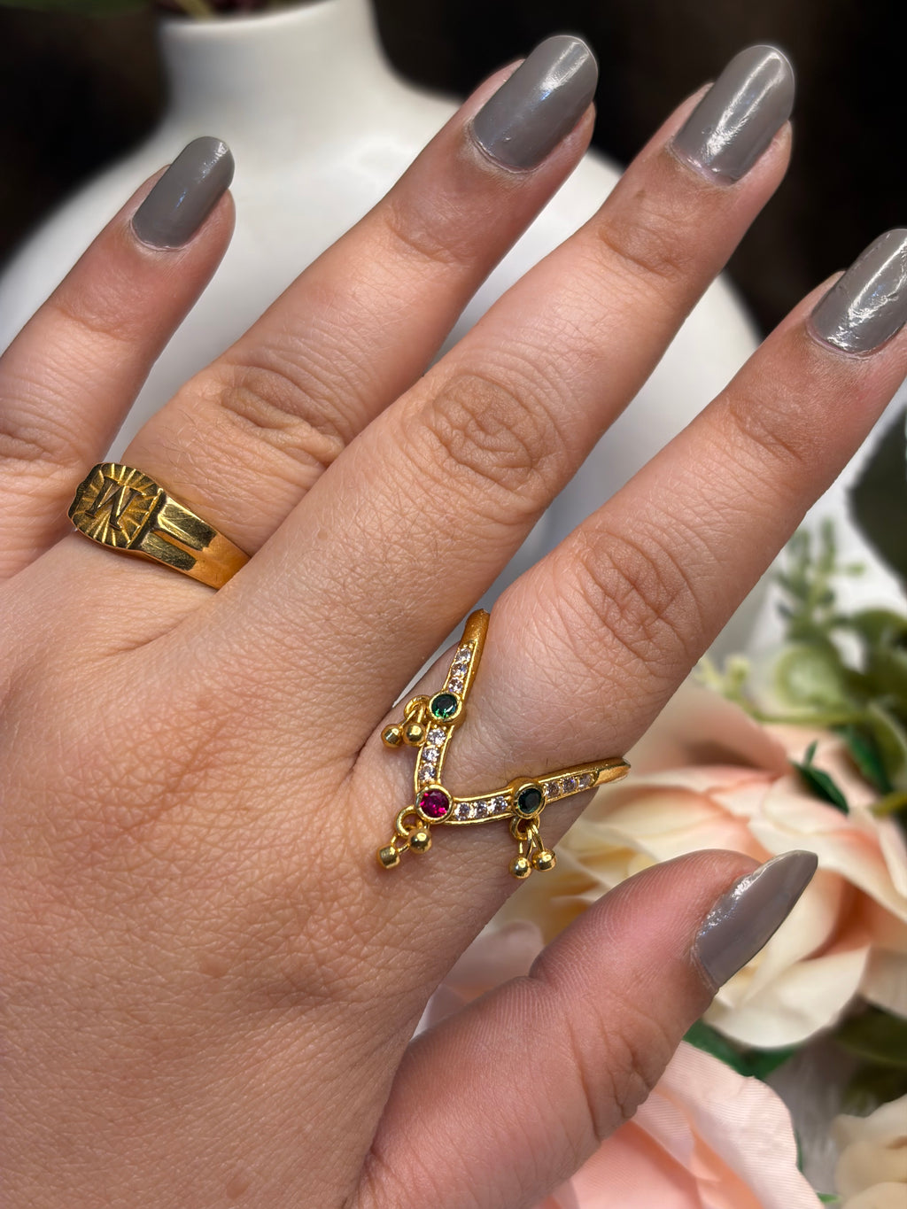 Multi stone Vanki Ring