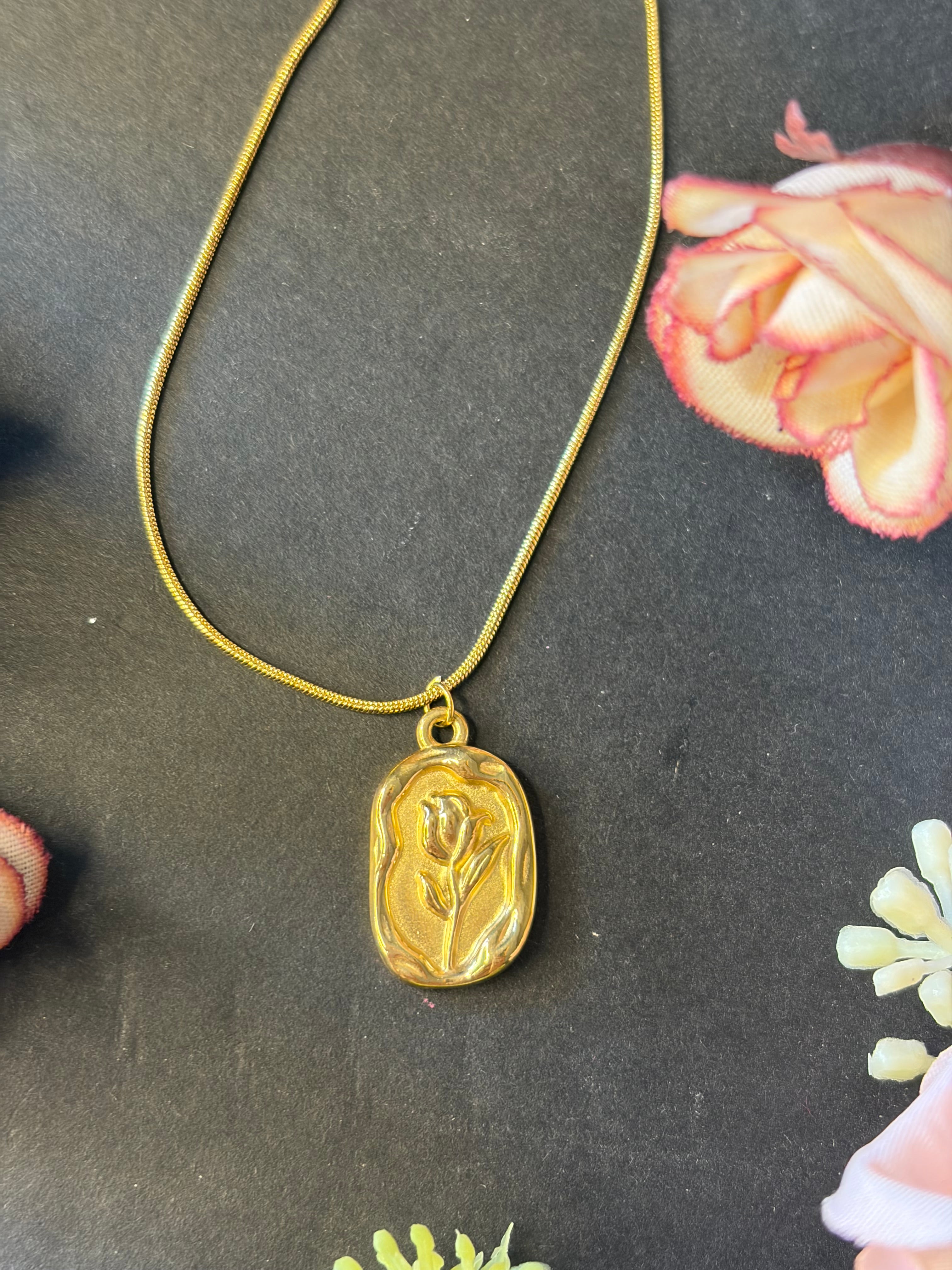Anti Tarnish Rose Pendant chain