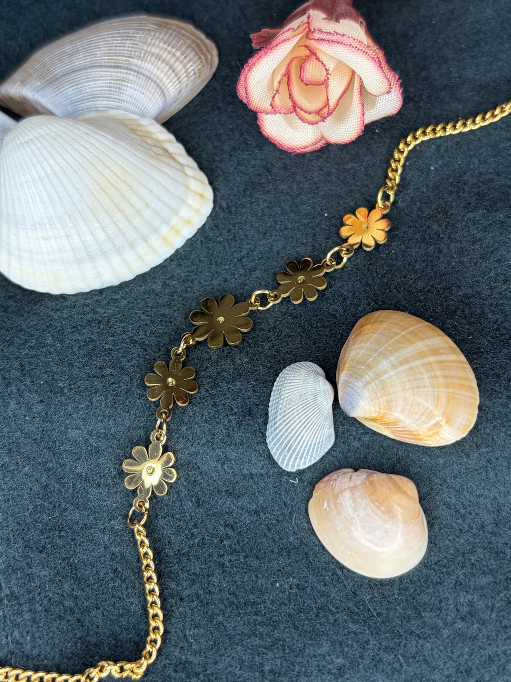 Five Flower Chain Braclet