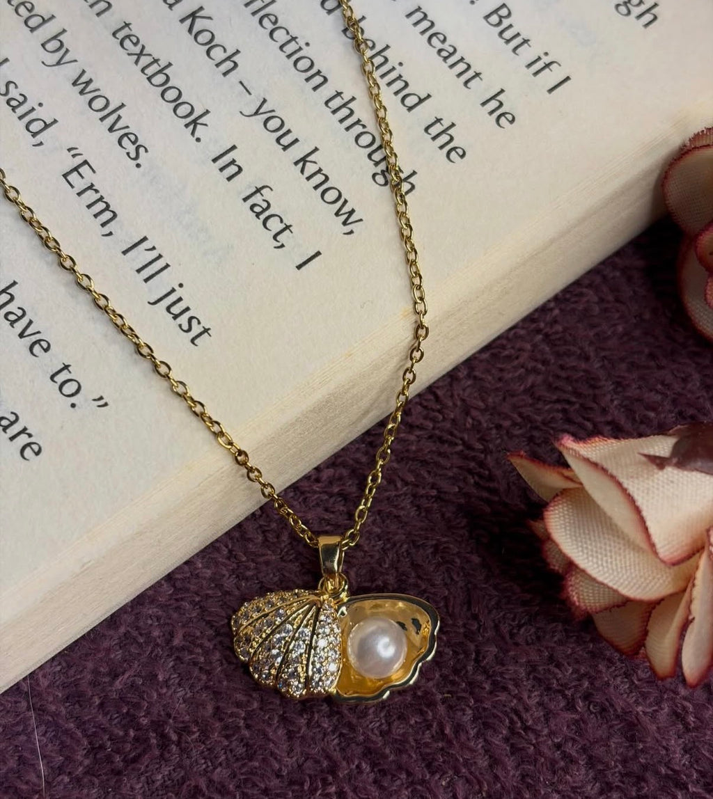 Shall pearl chain