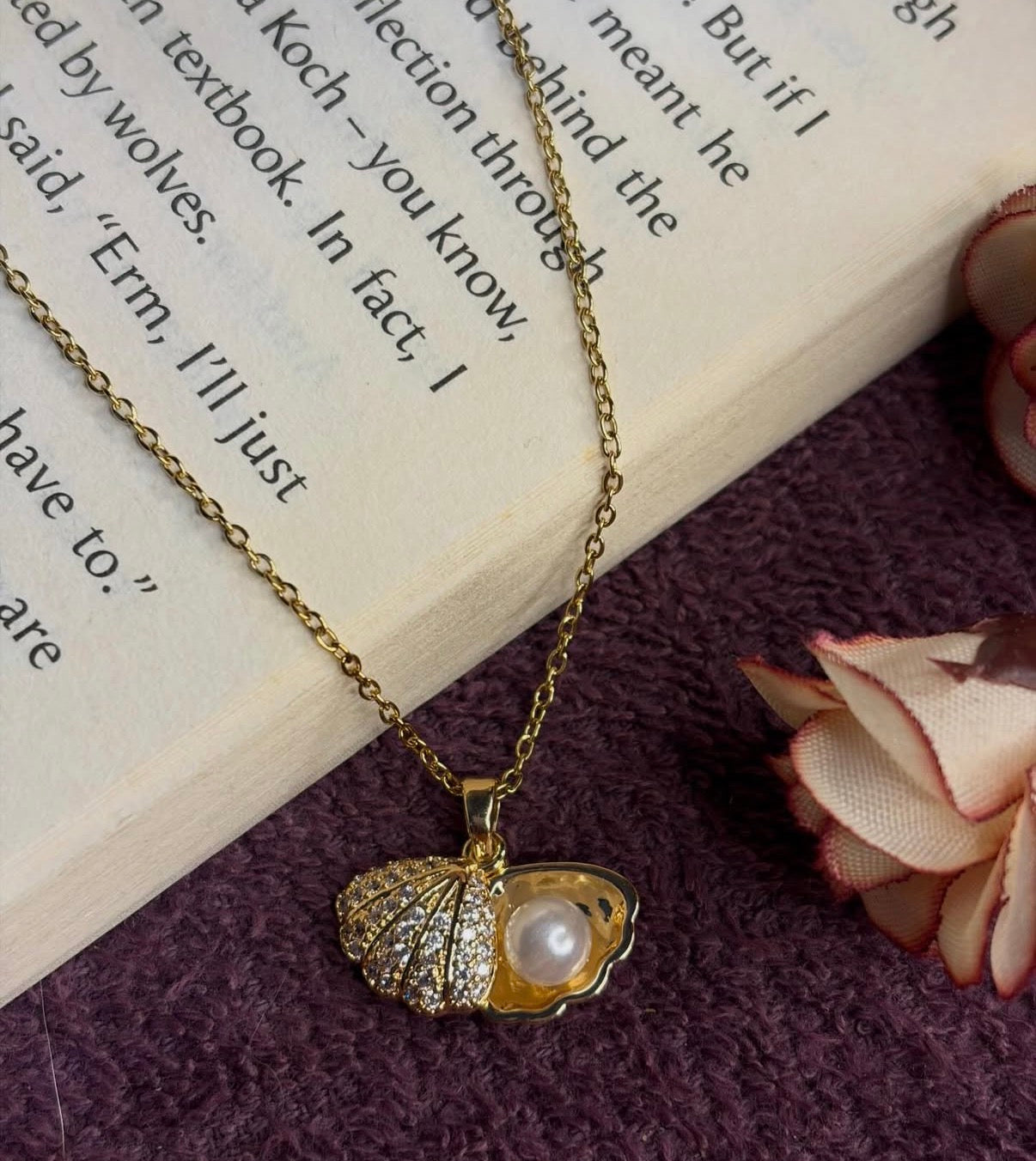 Shall pearl chain