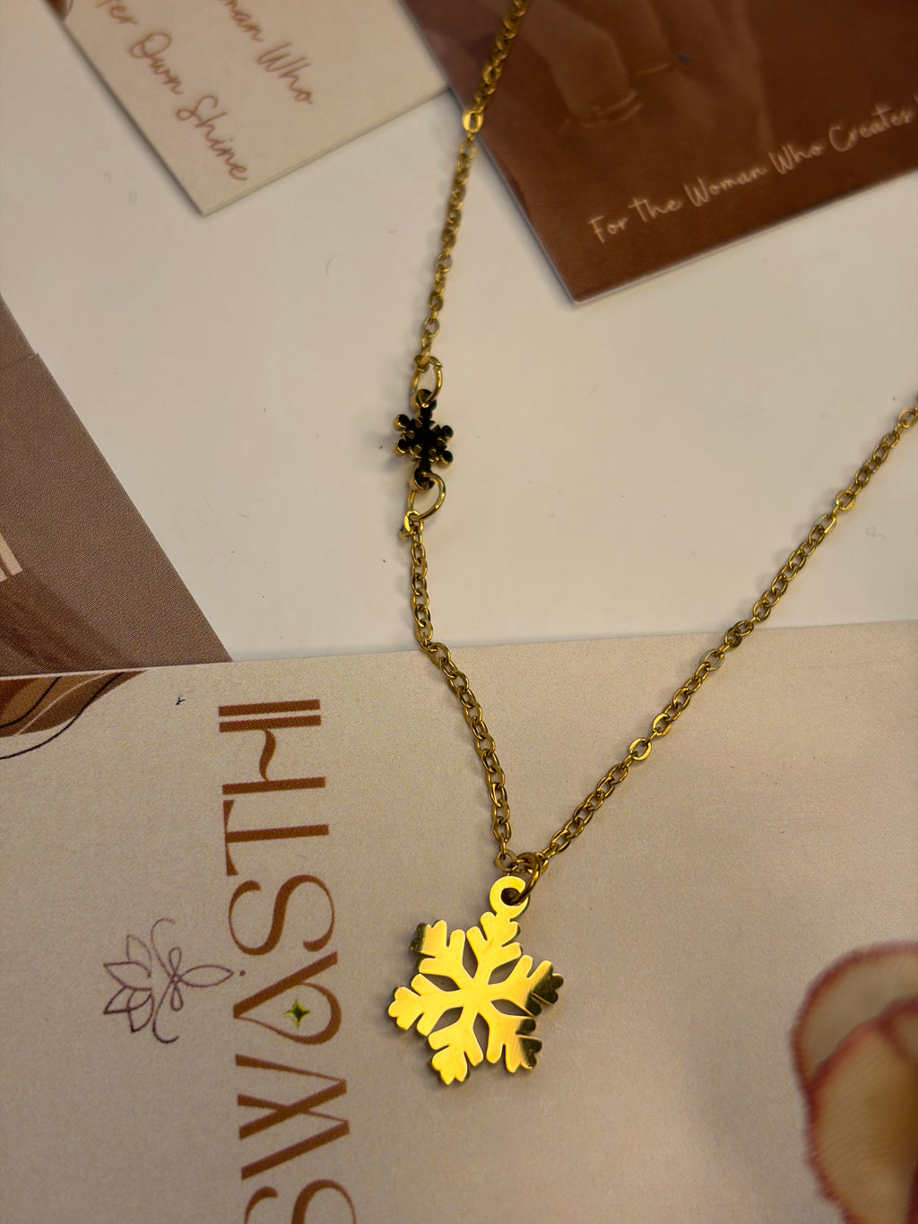 Snow Locket Chain