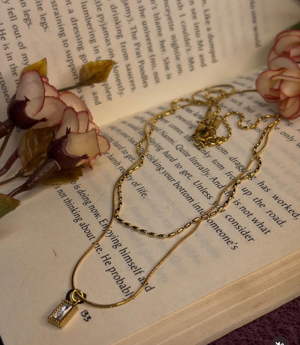 Double layered white stone chain
