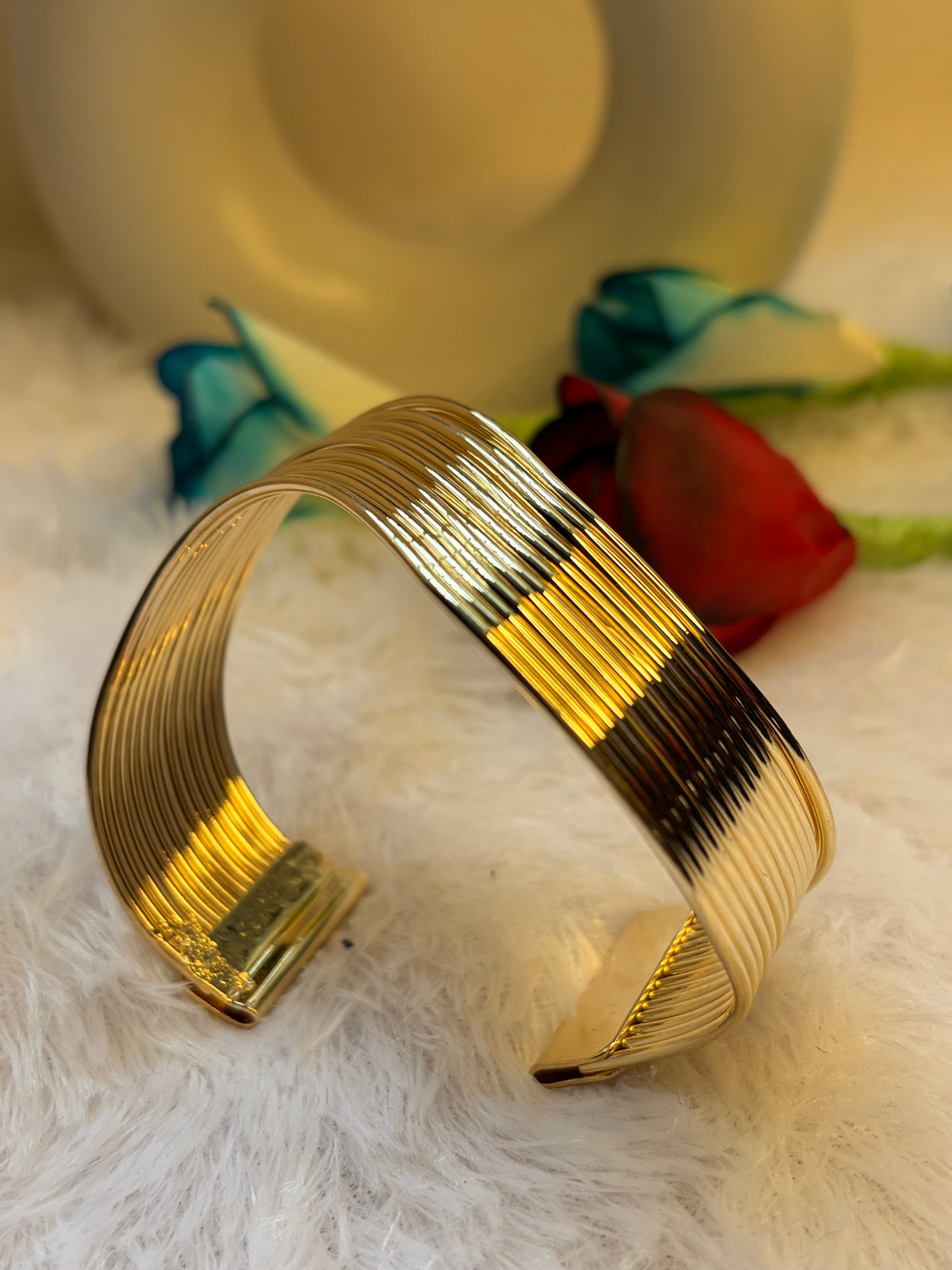 Gold Kada