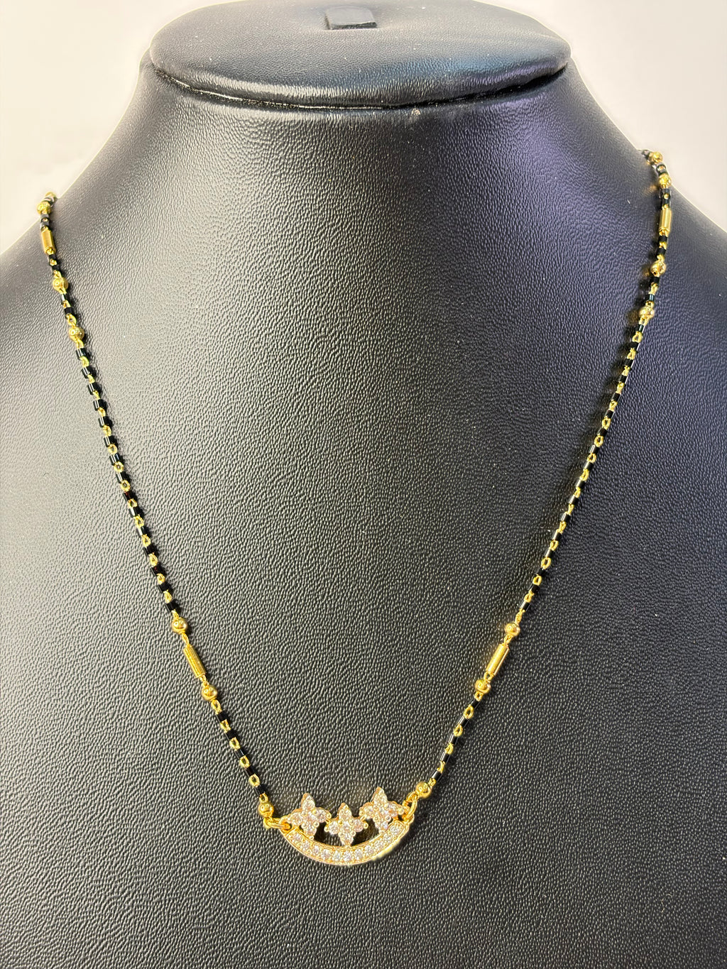 Three Star Short Black Beads