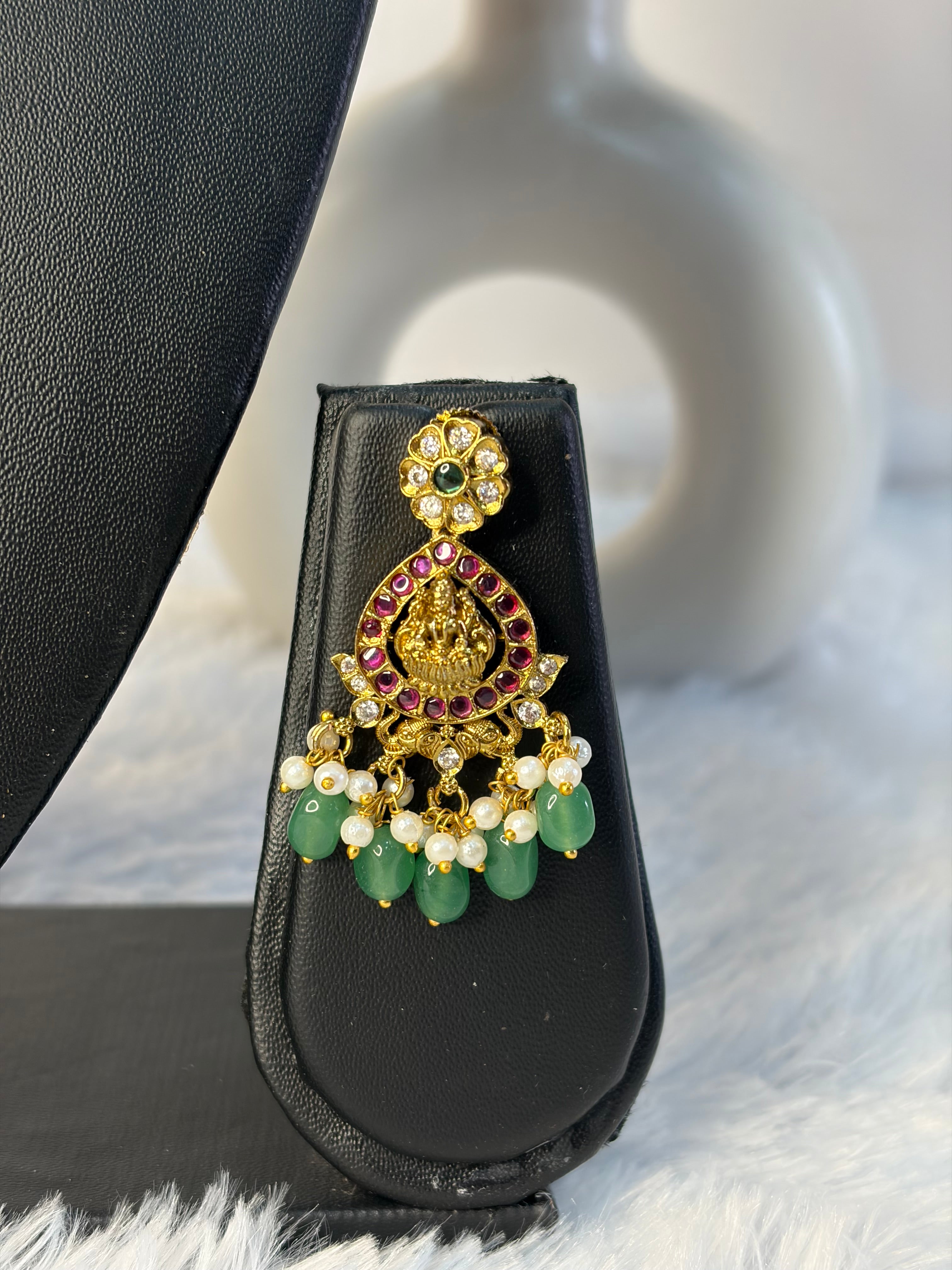 Jelebi Neckset