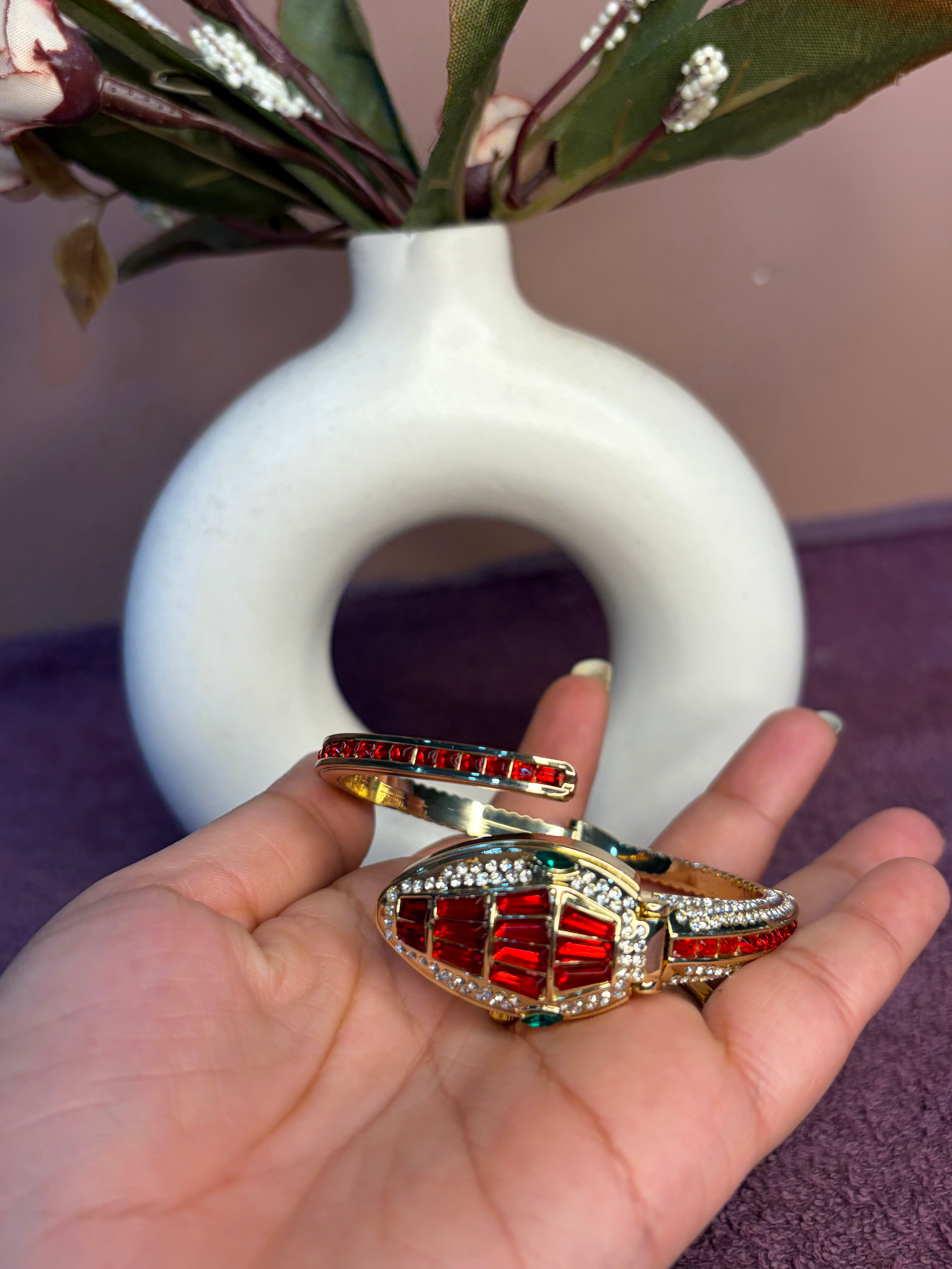 Red Snake Watch kada