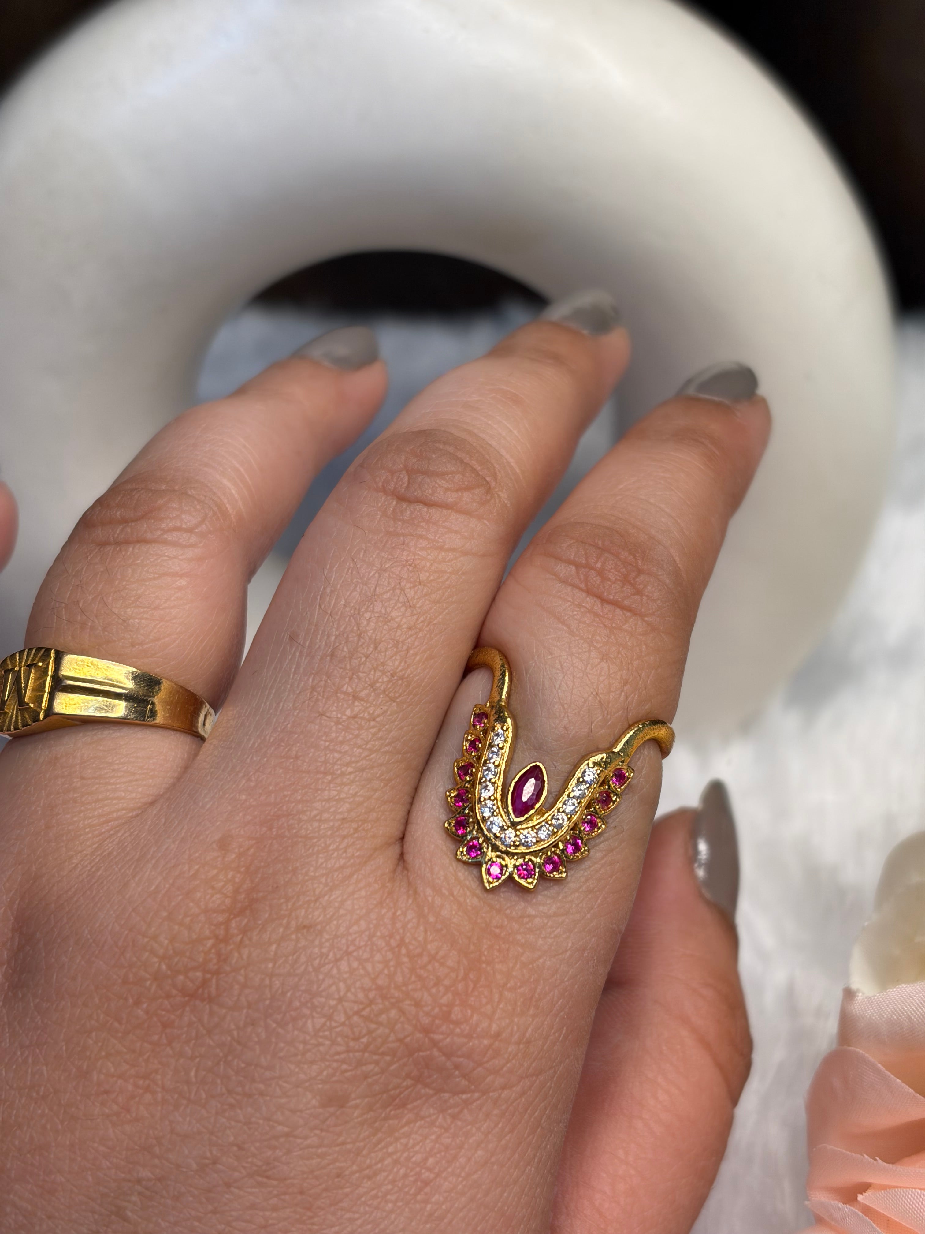 Vanki Pink and White stones